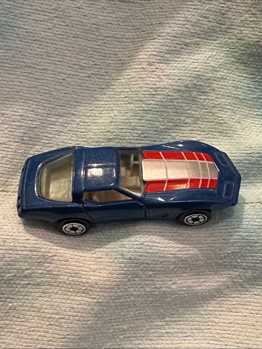 Yatming 70s No. 1080 vintage blue Chevrolet Corvette die-cast car
